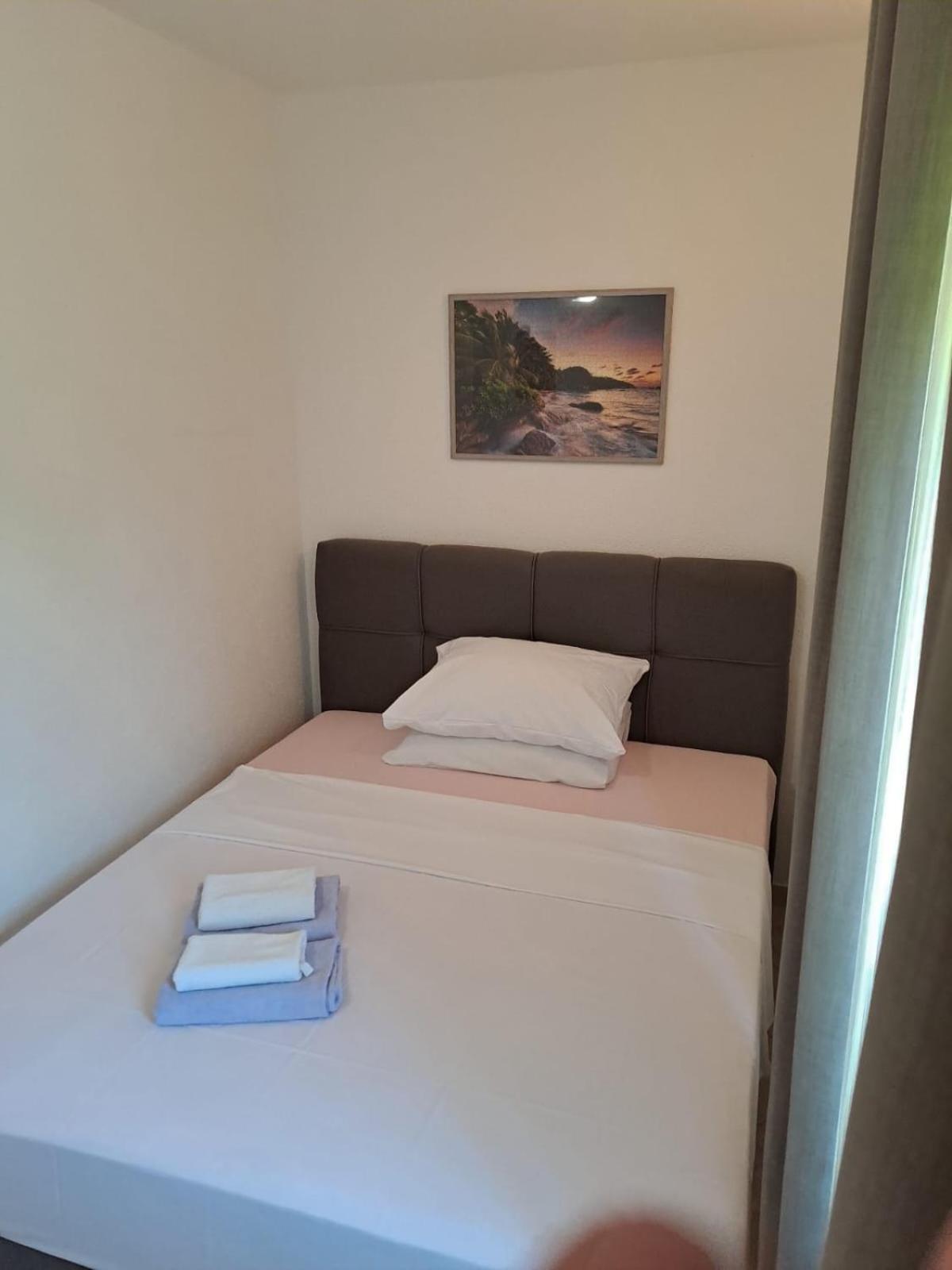 Apartmani Mila-Casa Bianca เมดูลิน ภายนอก รูปภาพ