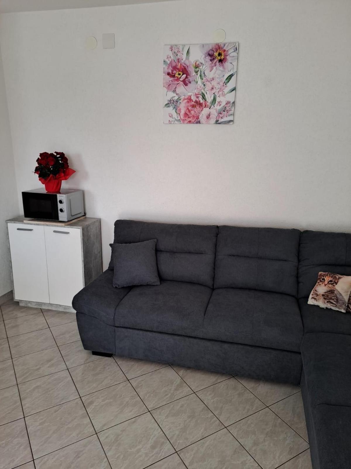 Apartmani Mila-Casa Bianca เมดูลิน ภายนอก รูปภาพ
